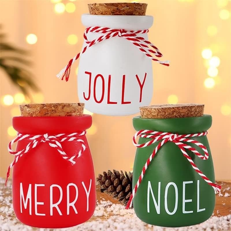 Ajoutez une touche de fantaisie à votre décoration de Noël avec des mini bocaux Mason.